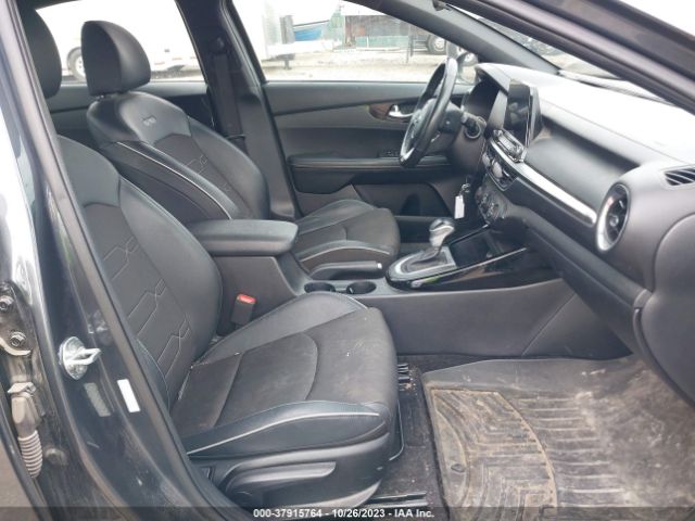3KPF34AD3LE186123 KIA Forte Gt-line
