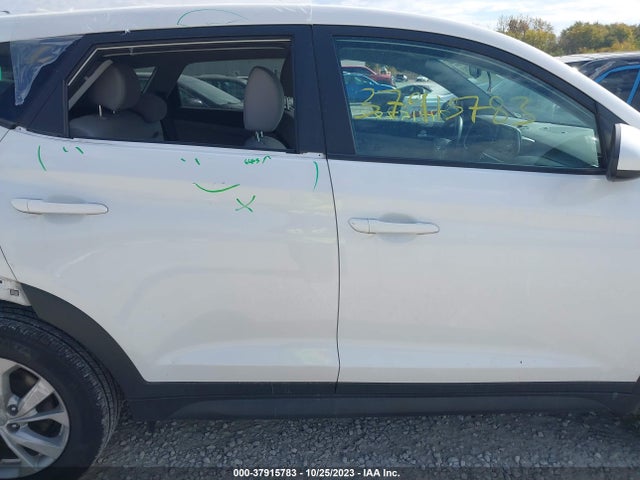 2020 HYUNDAI TUCSON SE VIN: KM8J2CA46LU135476