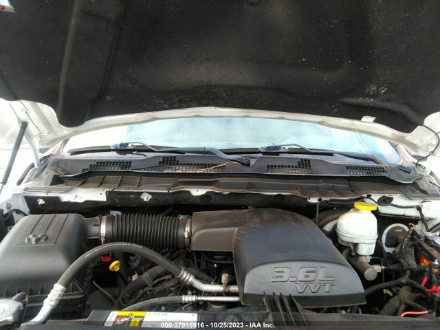 1C6RR6KG9JS299835 RAM 1500 Express
