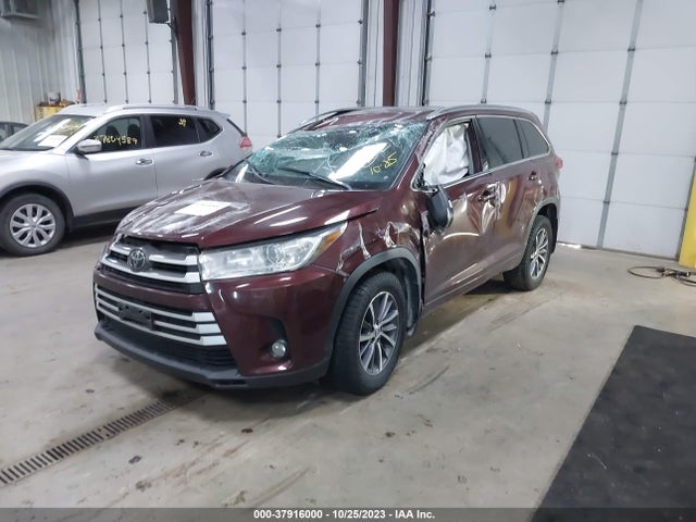 2018 TOYOTA HIGHLANDER SE/XLE VIN: 5TDJZRFH8JS893013