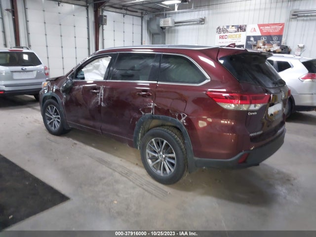 2018 TOYOTA HIGHLANDER SE/XLE VIN: 5TDJZRFH8JS893013