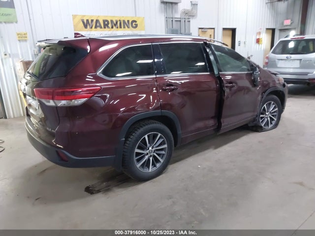 2018 TOYOTA HIGHLANDER SE/XLE VIN: 5TDJZRFH8JS893013