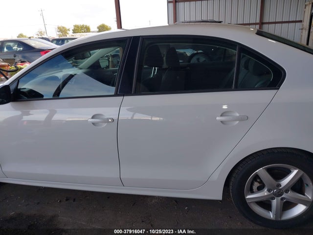 3VW267AJ8GM260657 Volkswagen Jetta Sedan 1.4t S