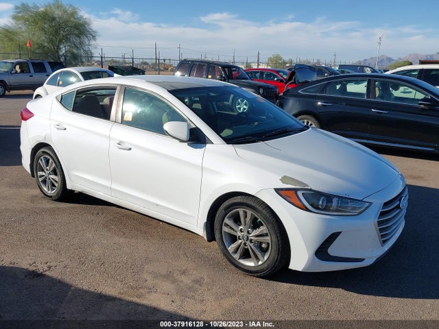 2018 5NPD84LF3JH242979 main image
