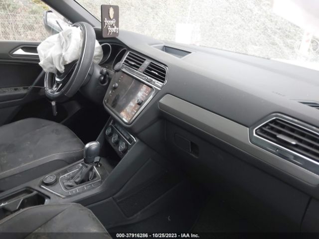 2021 VOLKSWAGEN TIGUAN 3VV2B7AX5MM148768 Photo 4