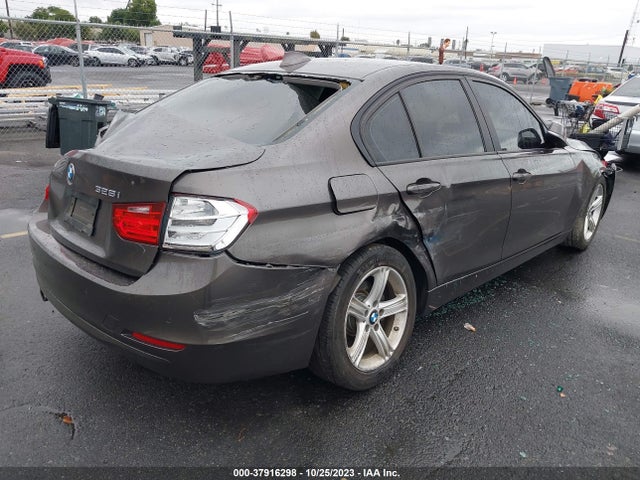 BMW 3 Series 328i 2014 WBA3C1C50EK116776 Image 4