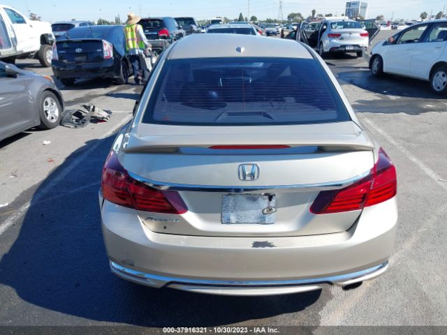 1HGCR2F72HA084123 Honda Accord Sedan Ex