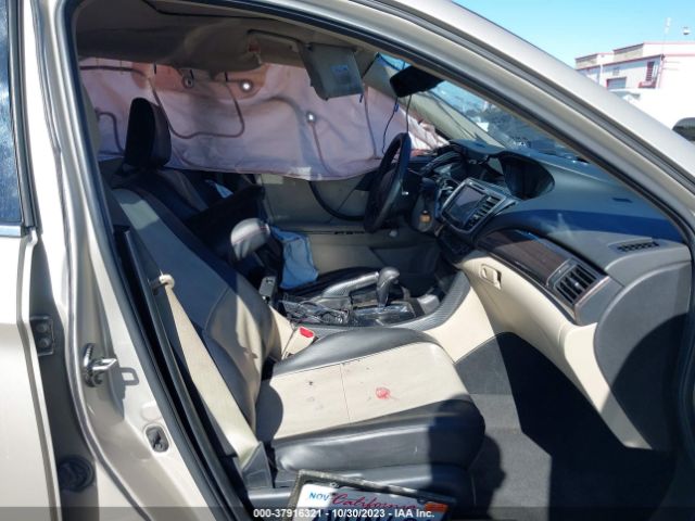 1HGCR2F72HA084123 Honda Accord Sedan Ex
