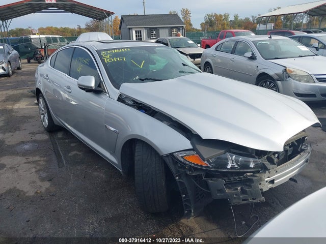 2013 JAGUAR XF SAJWJ0EF7D8U08847 Photo 0
