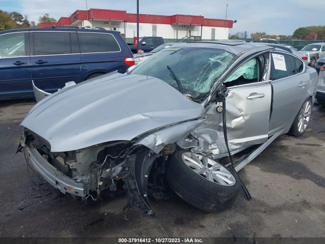 2013 JAGUAR XF SAJWJ0EF7D8U08847 Photo 5