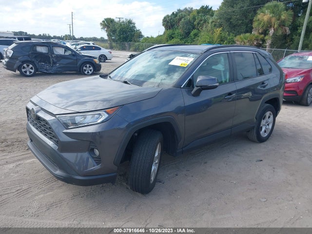 2020 TOYOTA RAV4 XLE VIN: 2T3W1RFV3LC069586