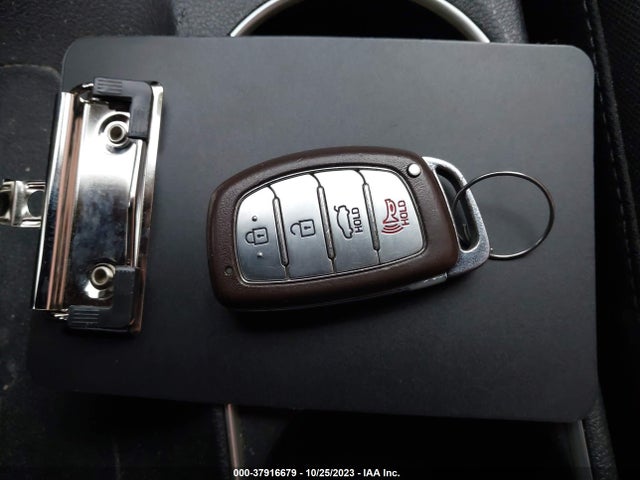 Hyundai Elantra Value Edition 2018 5NPD84LF4JH307578 Image 11
