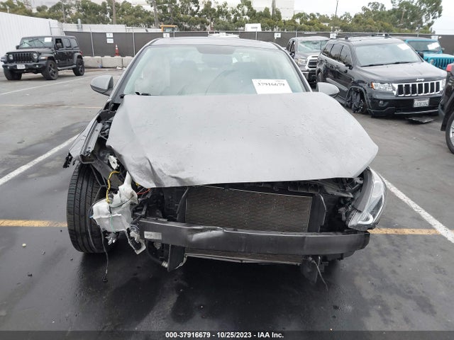 Hyundai Elantra Value Edition 2018 5NPD84LF4JH307578 Image 13