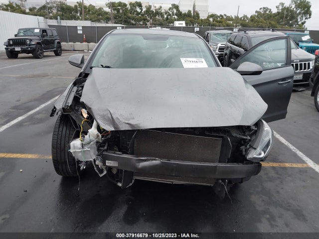 Hyundai Elantra Value Edition 2018 5NPD84LF4JH307578 Image 6
