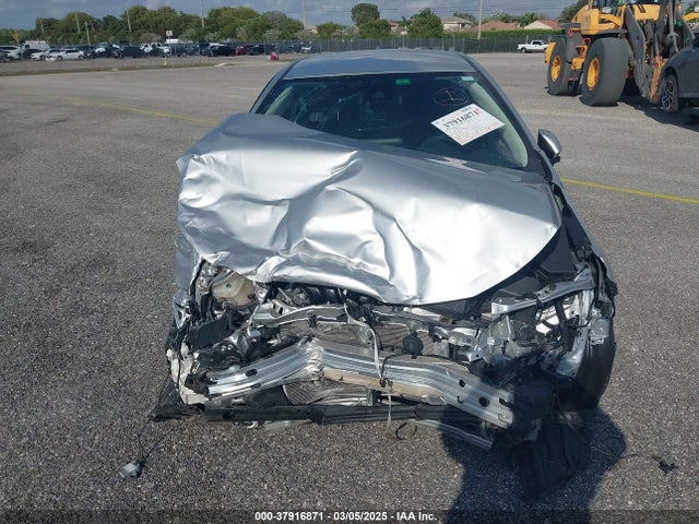 Toyota COROLLA LE 2022 JTDEPMAE6NJ223020 Image 6