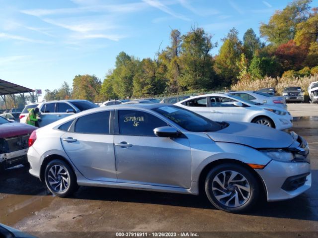 2HGFC2F5XHH526290 Honda Civic Sedan Lx
