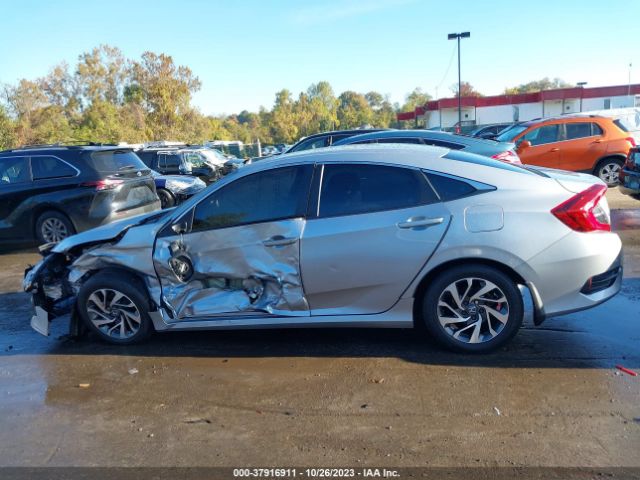 2HGFC2F5XHH526290 Honda Civic Sedan Lx