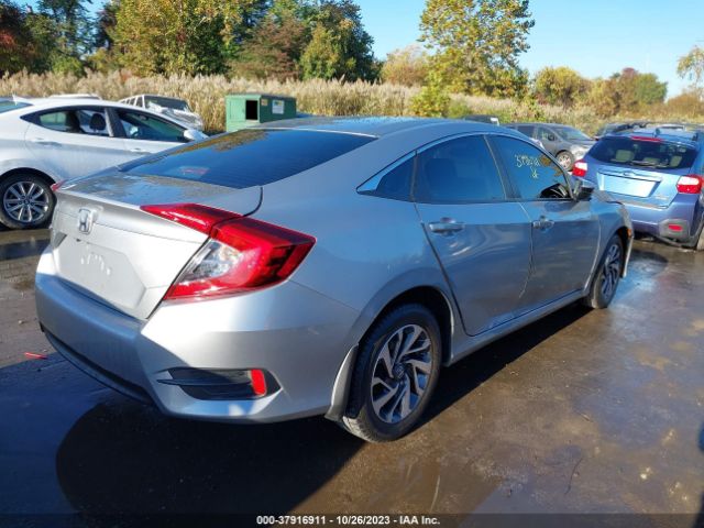 2HGFC2F5XHH526290 Honda Civic Sedan Lx