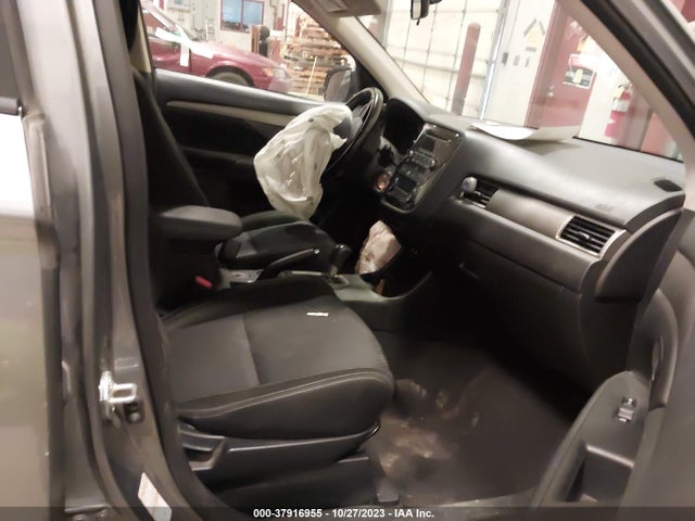 JA4AZ3A37GZ032819 Mitsubishi Outlander Se/sel/es