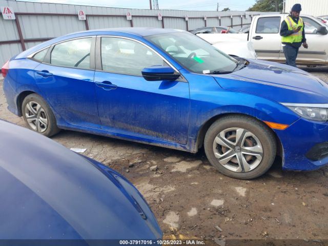 19XFC2F54JE001595 Honda Civic Sedan Lx