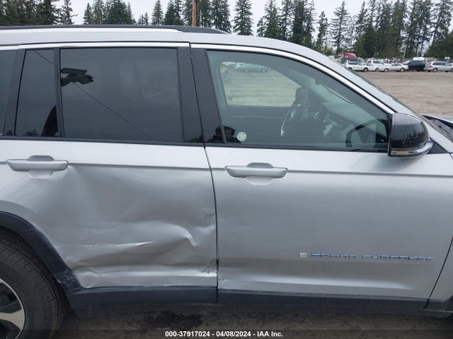 Jeep Grand Cherokee 4xe 2023 1C4RJYB65PC623885 Image 13