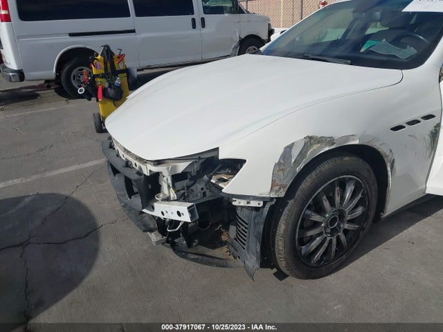 2014 MASERATI GHIBLI VIN: ZAM57XSA7E1105583