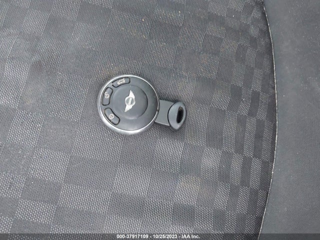 2008 MINI COOPER S WMWMF735X8TV34873 Photo 10
