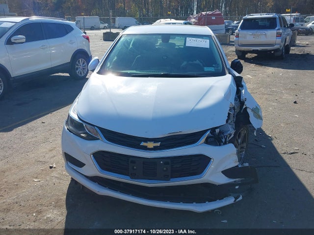 Chevrolet Cruze Lt Auto 2018 1G1BE5SM8J7196004 Image 11