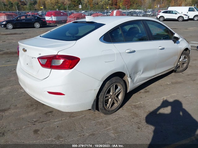 Chevrolet Cruze Lt Auto 2018 1G1BE5SM8J7196004 Image 4