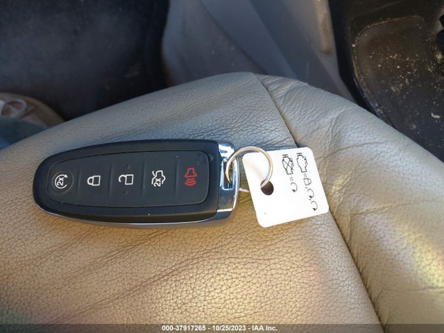 Ford Escape Titanium 2015 1FMCU9J92FUC29134 Image 11