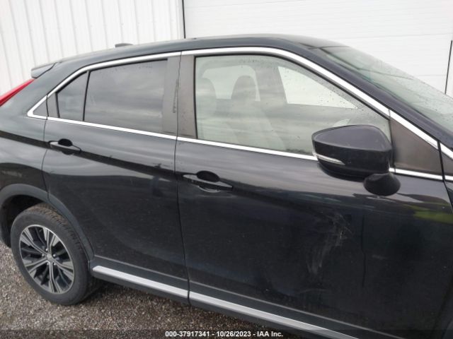 JA4AT5AA9JZ039323 Mitsubishi Eclipse Cross Se
