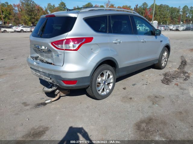 1FMCU9J95EUC10608 Ford Escape Titanium