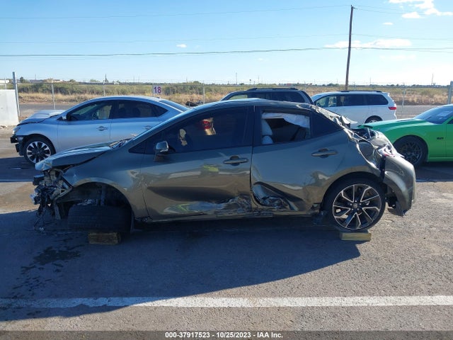 Toyota Corolla Hatchback Xse 2019 JTNK4RBE5K3002785 Image 13