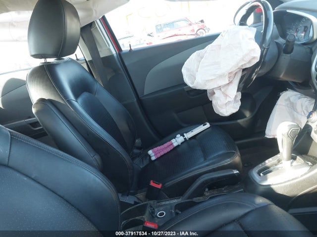 Chevrolet Sonic Premier Auto 2017 1G1JF5SB3H4136053 Image 5