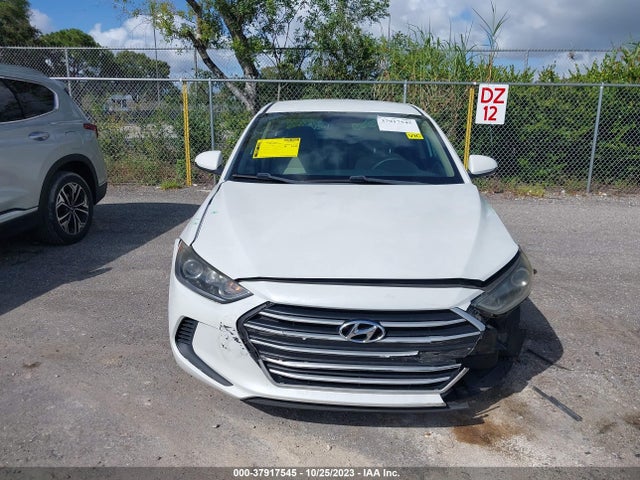 2018 HYUNDAI ELANTRA SEL VIN: 5NPD84LF8JH235803