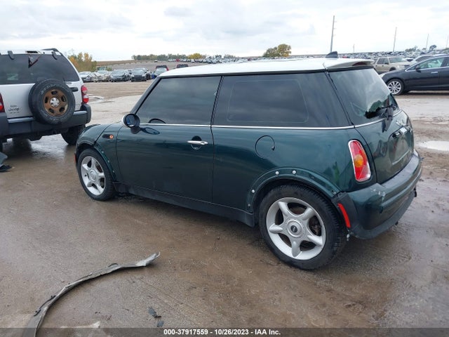 2003 MINI COOPER HARDTOP WMWRC334X3TC40688 Photo 2