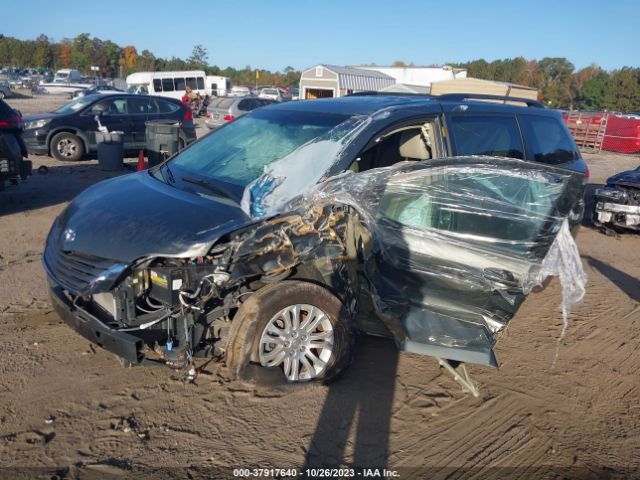 5TDYK3DCXES454294 Toyota Sienna Xle V6 8 Passenger