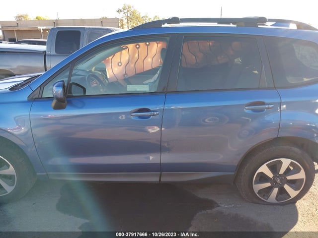 Subaru Forester 2.5i Premium 2017 JF2SJAEC4HH809112 Image 14