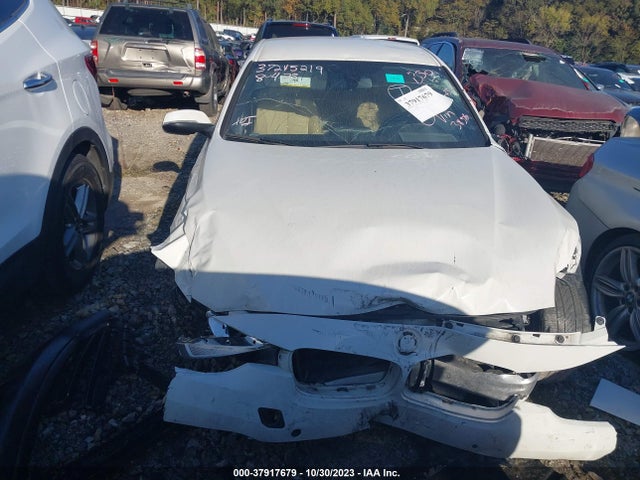 37917679 :رقم المزاد ، WBA8B9G32HNU53856 vin ، 2017 Bmw 330i مزاد بيع
