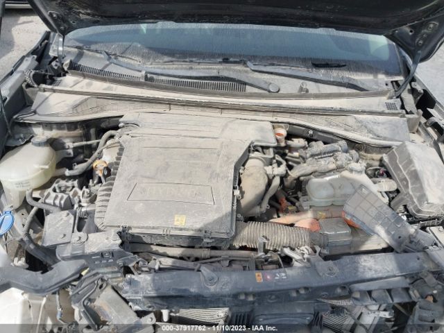 KNDCB3LCXK5291501 KIA NIRO LX