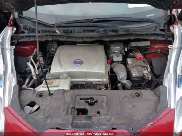 1N4AZ0CP4FC329526 Nissan LEAF SV