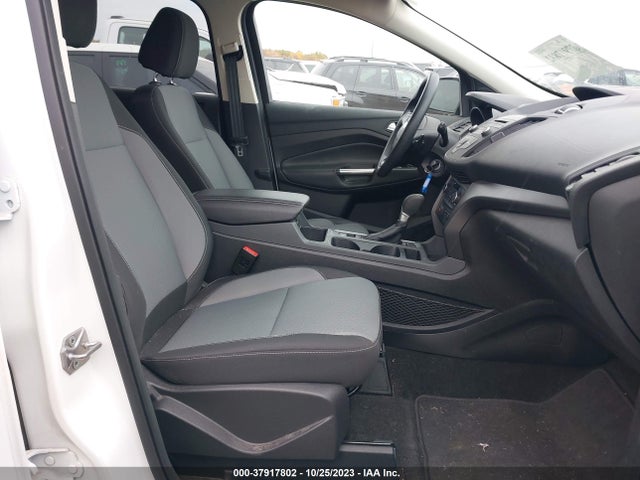 2017 FORD ESCAPE SE VIN: 1FMCU0GD3HUF06187