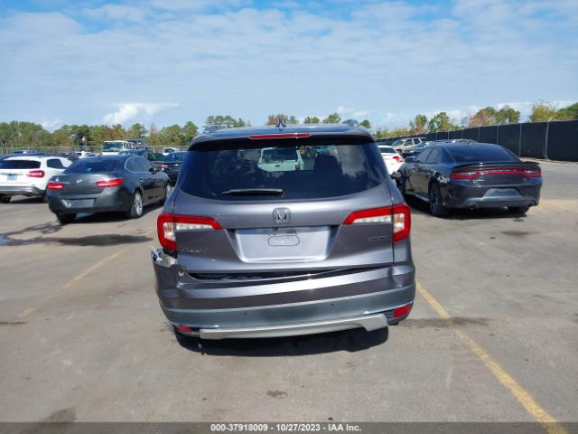 5FNYF5H68KB015552 Honda Pilot Touring 7-passenger