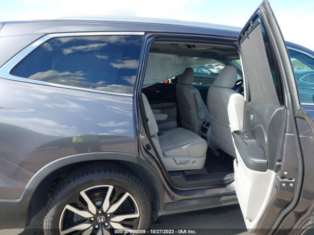 5FNYF5H68KB015552 Honda Pilot Touring 7-passenger
