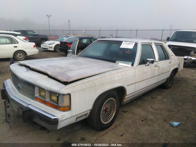 1990 FORD CROWN VICTORIA LX VIN: 2FACP74F1LX121194