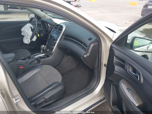 Chevrolet MALIBU 1LT 2015 1G11C5SL3FF281578 Image 5