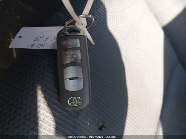 3MYDLBYVXJY317197 Toyota YARIS IA