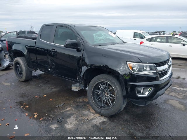 2018 1GCHSBENXJ1144082 main image