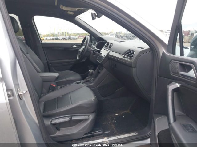 2019 VOLKSWAGEN TIGUAN 3VV2B7AX5KM165356 Photo 4