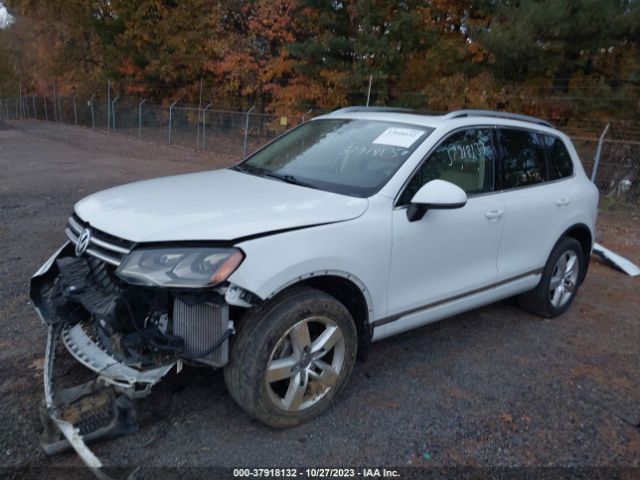2012 VOLKSWAGEN TOUAREG WVGEK9BP2CD007880 Photo 1